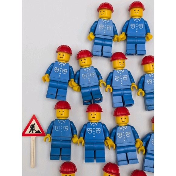17 VTG 80s LEGO Train Maintenance Construction Workers Signs City Town Classic - Picture 7 of 7